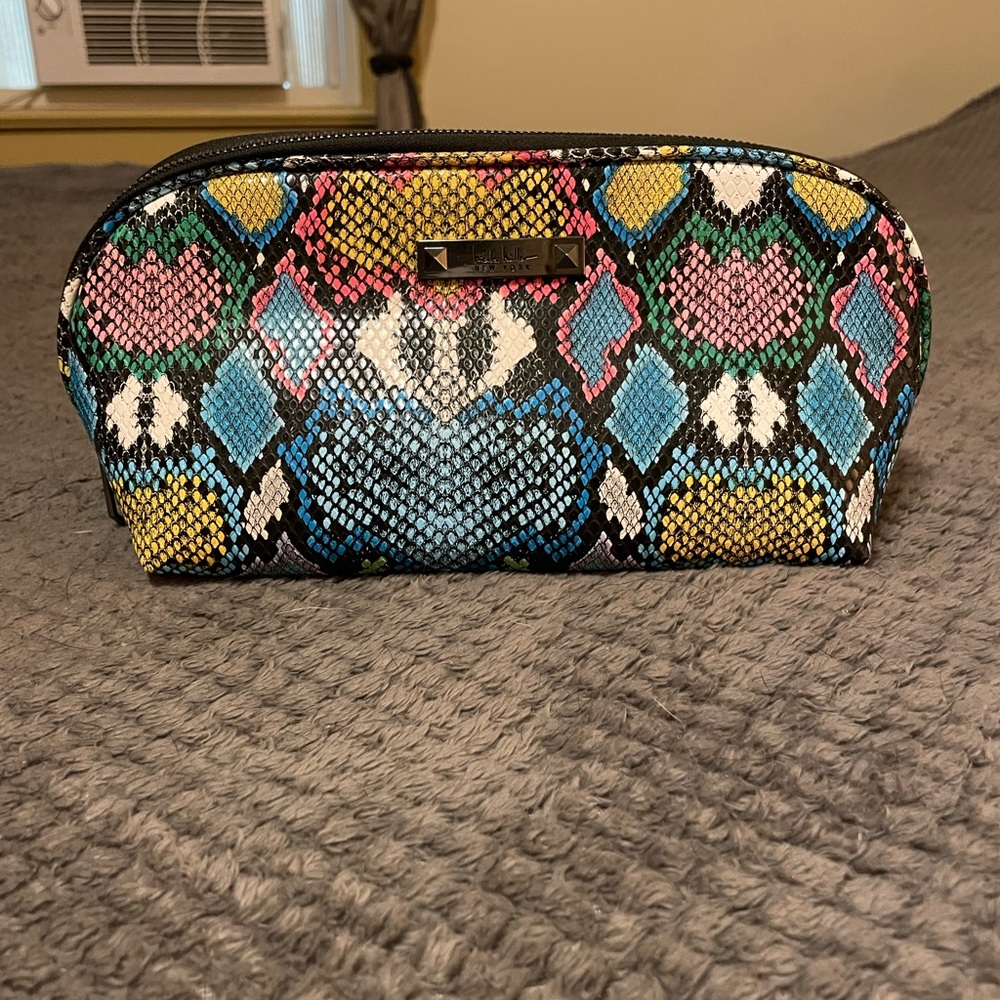 Nicole Miller Make Up Bag